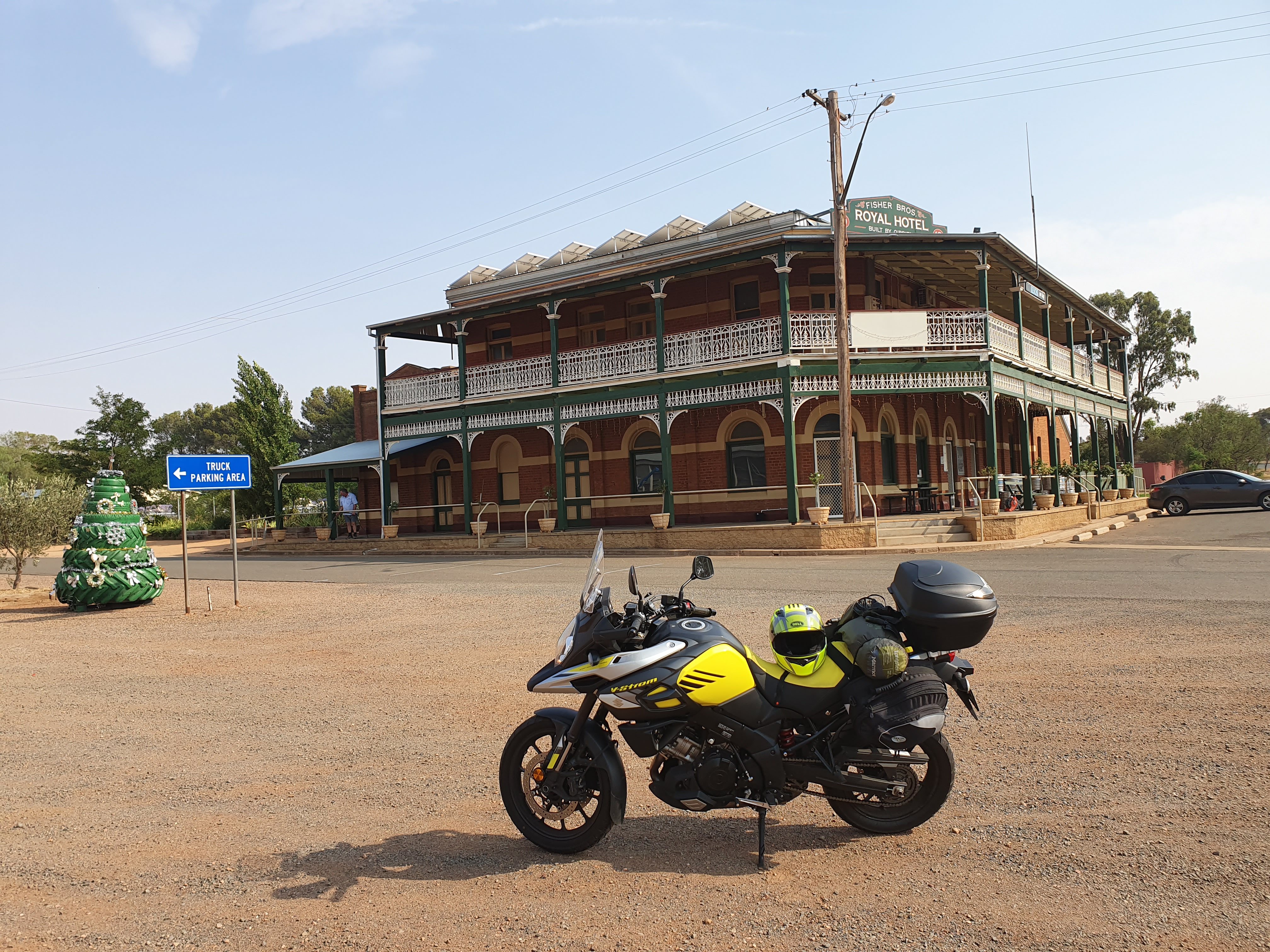 Motorcycling from Melbourne to Lismore via Country Pubs